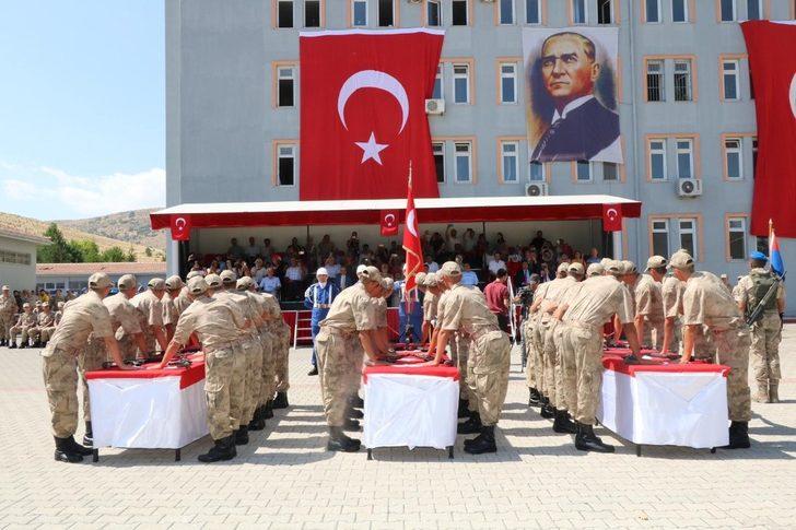 Kısa dönem jandarma erlerin yemin töreni heyecanı G3