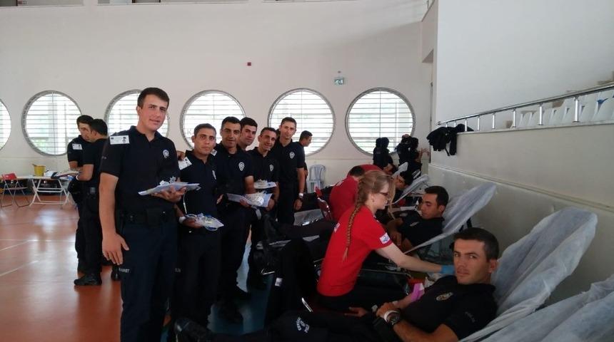 Yozgat POMEM &ouml;ğrencileri kan bağışında bulundu