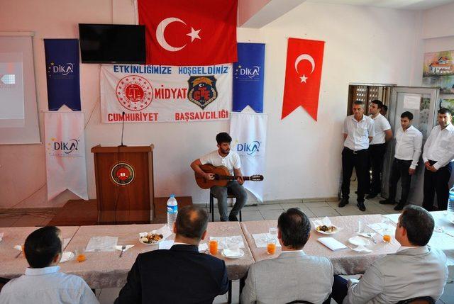 Midyat’ta cezaevi hükümlülerine girişimcilik eğitimi verildi