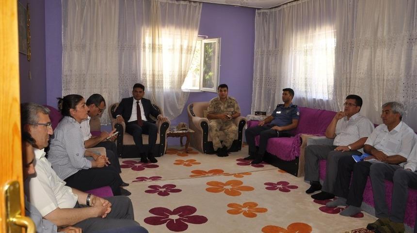 Kaymakam Şahin mahalle ziyaretlerini s&uuml;rd&uuml;r&uuml;yor