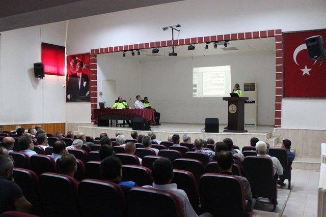 Servis şoförlerine “İleri Sürüş Tekniği” semineri