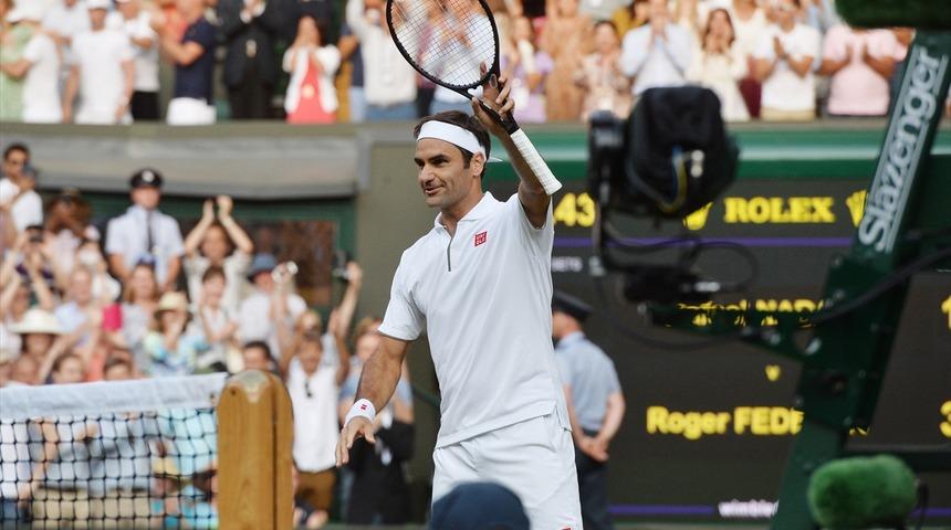 Nadal'ı yenen Federer, finalde Djokovic'e rakip oldu