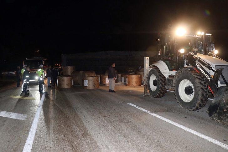 Karayolunda KBRN alarmı! Ekipler maskelerle müdahale etti! G4