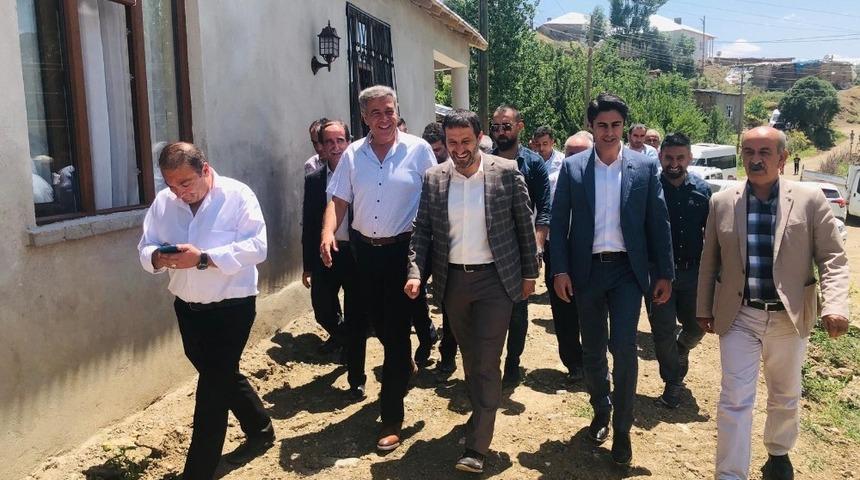 Başkan G&uuml;r, Ge&ccedil;itli k&ouml;y&uuml;n&uuml; ziyaret etti