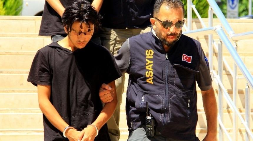 Şantaj &ccedil;etesi tutuklandı