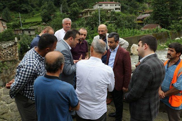 Rize’de kendiliğinden çöken köprünün yapımına başlandı