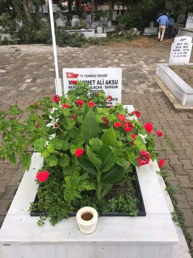 15 Temmuz şehidi mezarı başında anıldı