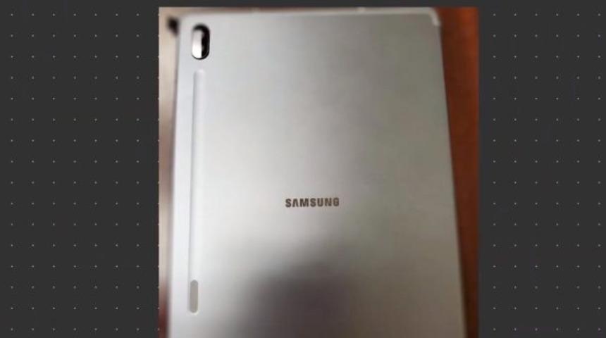 Çift kameralı Samsung Galaxy Tab S6 ortaya çıktı