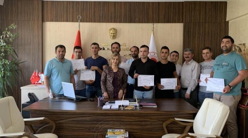 Arıcılık  Kursuna katılanlara belgeleri verildi