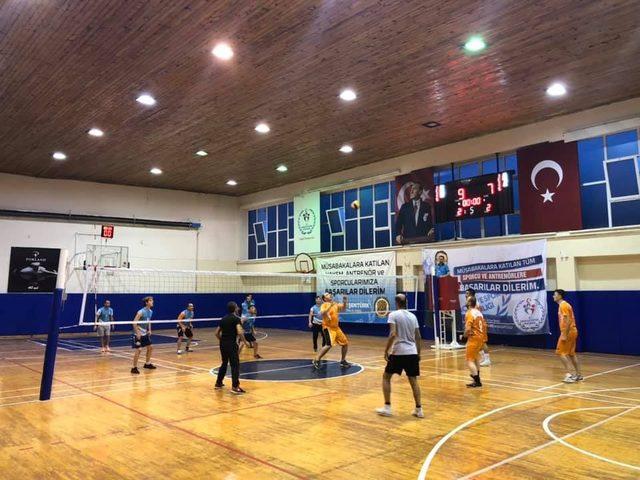 Bilecik’te kurumlar arası voleybol turnuvası