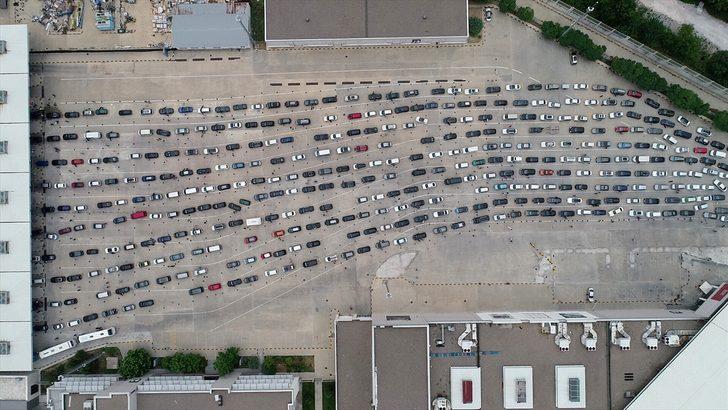 Kapıkule'de gurbetçiler uzun araç kuyruğu oluşturdu G3