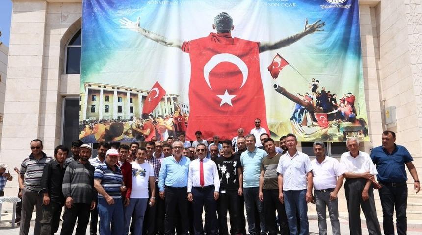 Aksaray Ticaret Borsasında 15 Temmuz duası