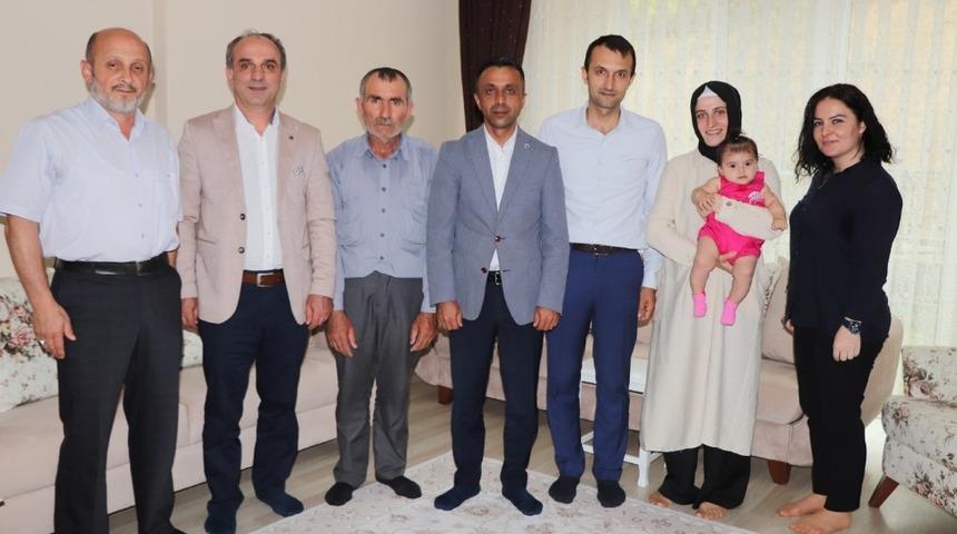 Darbe teşebb&uuml;s&uuml;nde yaralanlara Başkan &Ccedil;elik&rsquo;ten ziyaret