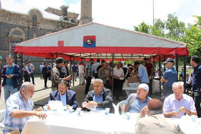 Kars’ta polis memuru için mevlid okutuldu