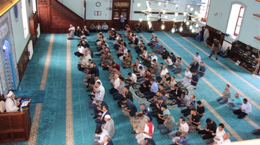 Kars&rsquo;ta polis memuru i&ccedil;in mevlid okutuldu