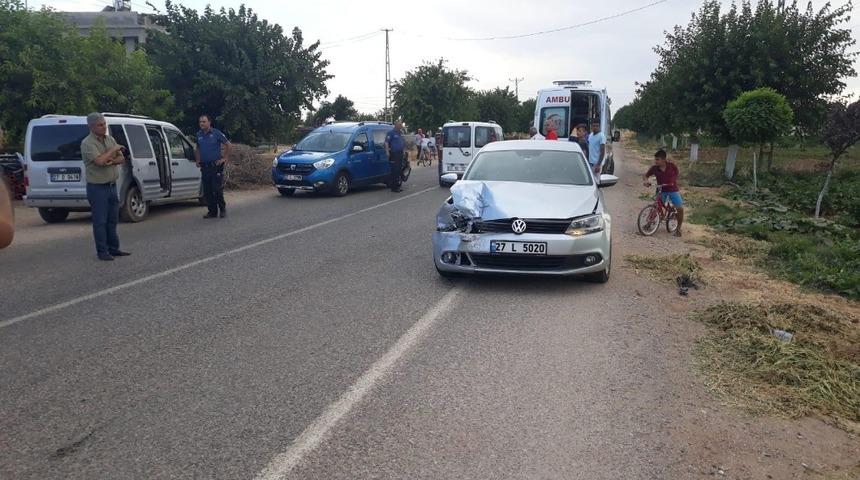 Elbeyli ilçesinde kaza: 2 yaralı