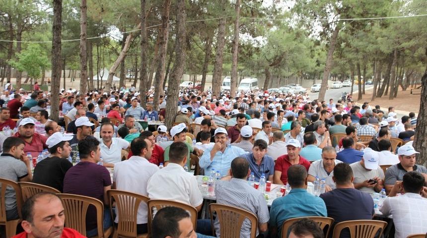 Merinos Halı’da 15 yılını tamamlayan personeller ödüllendirildi