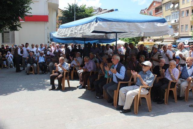 Türkeli’de hac kafilesi dualarla uğurlandı