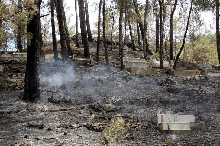 Dalaman'da çıkıp Fethiye’ye sıçrayan yangın söndürüldü G3