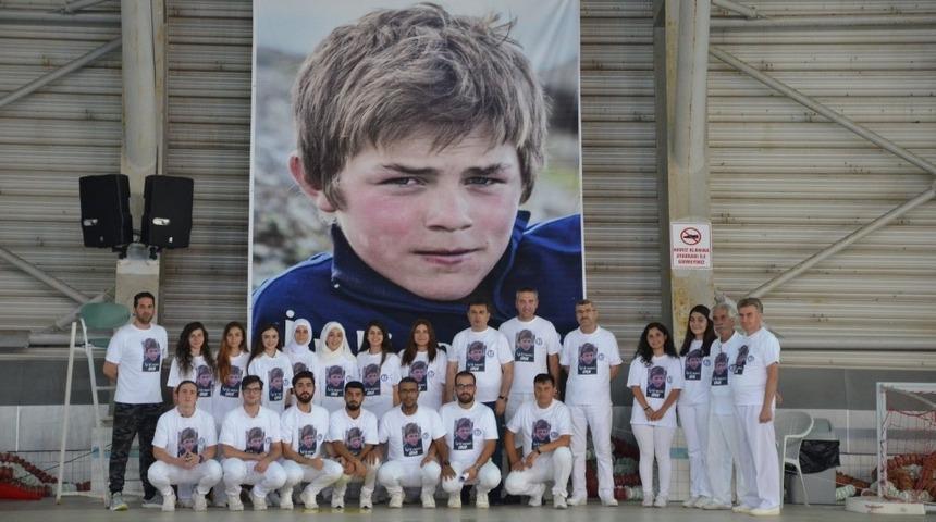 Kula&ccedil;lar Eren B&uuml;lb&uuml;l İ&ccedil;in Atıldı