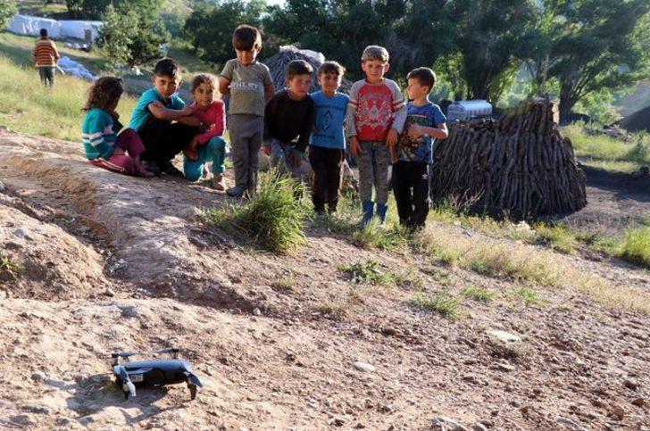 Erzincan'da ilk kez drone gören çocukların şaşkınlığı G4