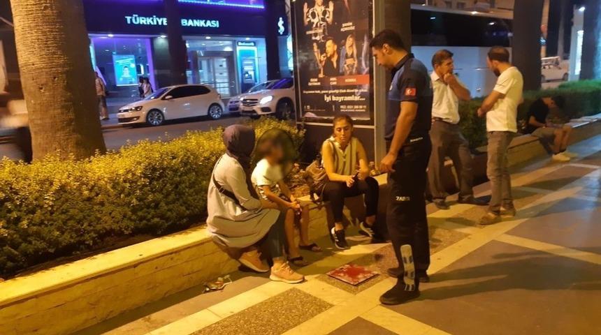 Turizm kenti Marmaris&rsquo;te sokakta &ccedil;alışan &ccedil;ocuklara y&ouml;nelik denetim