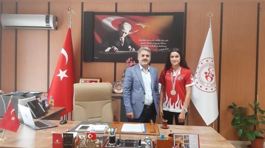 Boksta b&uuml;y&uuml;k başarı