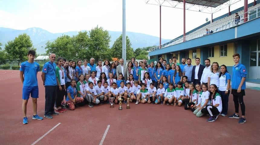 Gen&ccedil; sporcular Bursa&rsquo;nın gururu