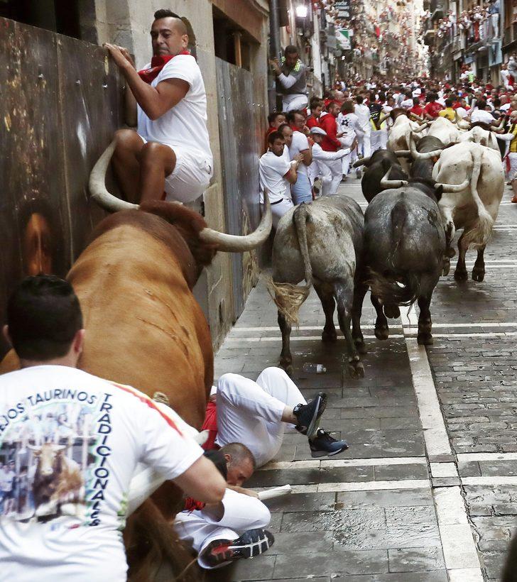 İspanya'daki San Fermin Festivali'nin son gününde 8 kişi yaralandı G3