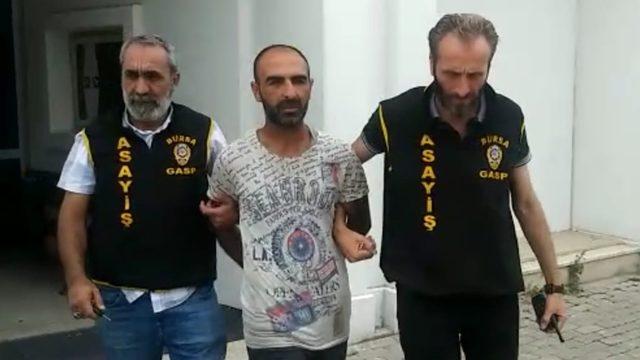 Yaşlı adamın köpeğini sevme bahanesiyle çalan şahıs yakalandı