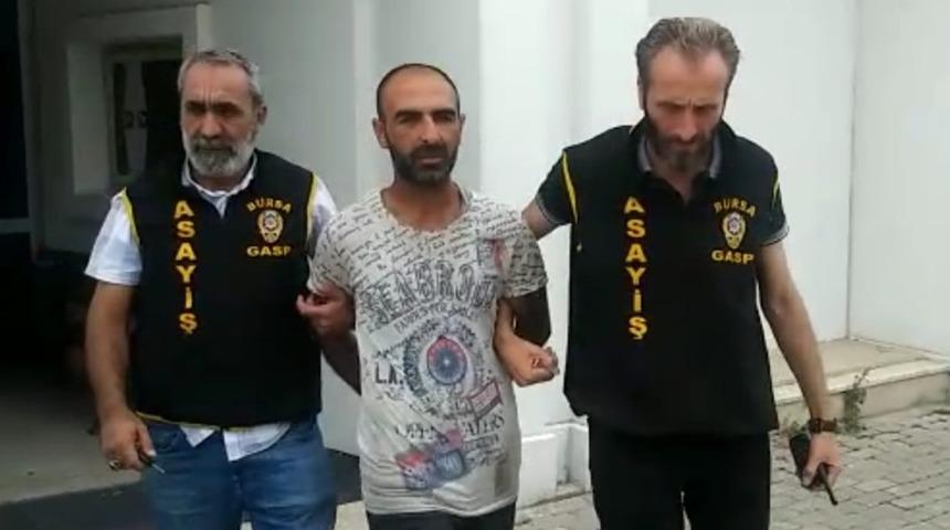 Yaşlı adamın k&ouml;peğini sevme bahanesiyle &ccedil;alan şahıs yakalandı