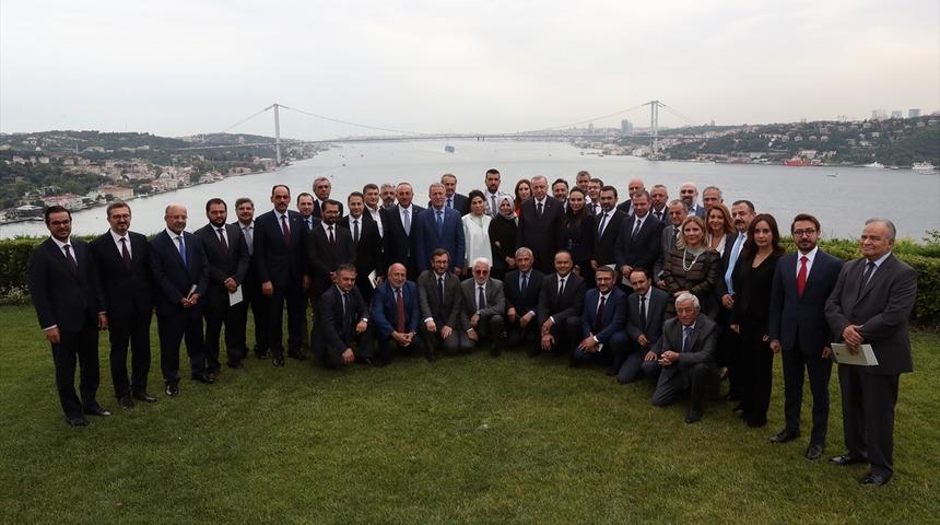 Cumhurbaşkanı Erdoğan genel yayın yönetmenleriyle bir araya geldi