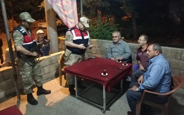 Jandarmadan &lsquo;g&uuml;ven ve huzur&rsquo; uygulaması 1