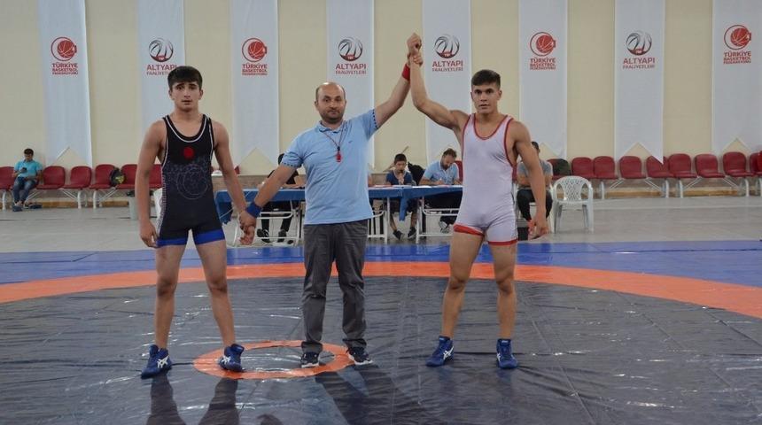 Pehlivanlar, 15 Temmuz Demokrasi ve Milli Birlik G&uuml;n&uuml;&rsquo;nde Mindere &Ccedil;ıkıyor