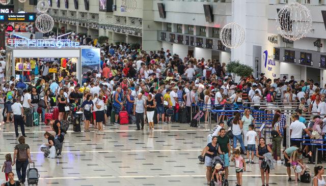 Antalya turizminde yeni 'gün' rekoru