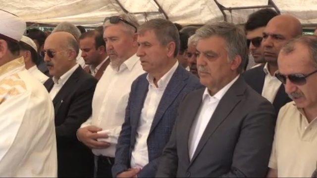 Abdullah Gül, Şanlıurfa’da eski AK Parti’li vekilin babasının cenazesine katıldı