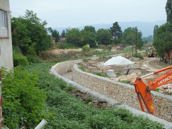 Pazaryeri’nde dere ıslah çalışmalarında sona gelindi G3