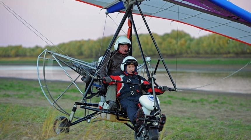 Putin'e uçmayı öğreten pilot helikopter kazasında öldü