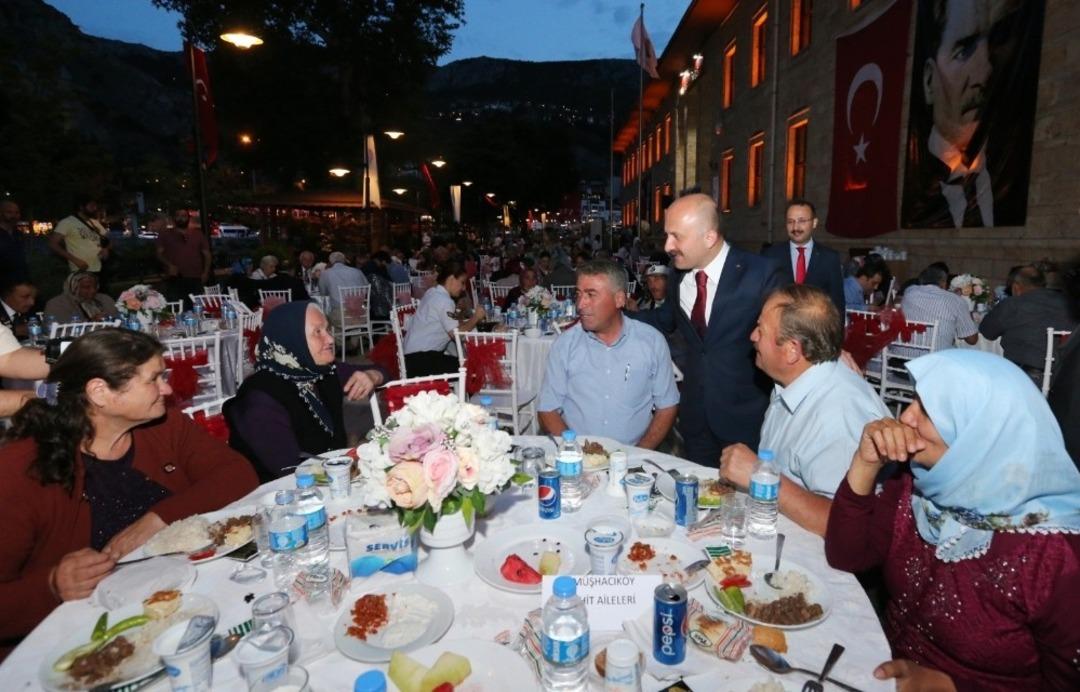 Şehit annesi istedi, vali hemen talimat verdi