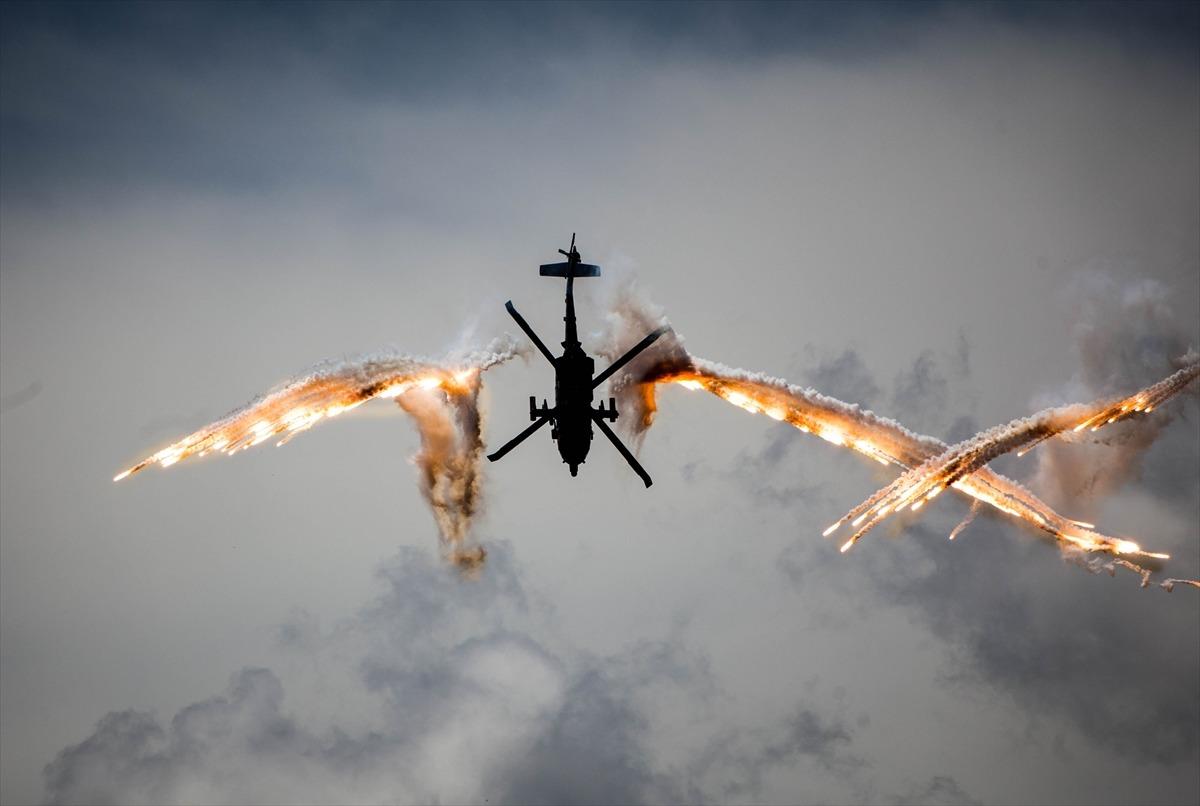 Kolombiya'da nefesleri kesen g&ouml;steri! İzleyenlerin y&uuml;reği ağzına geldi!