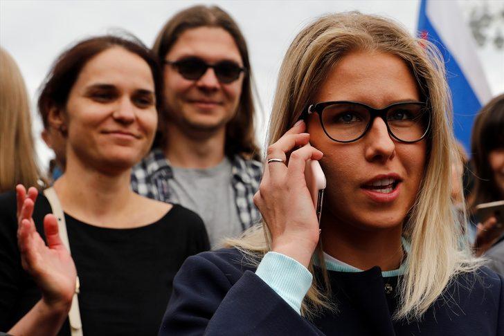 Moskova'da binlerce kişi sokağa indi G1