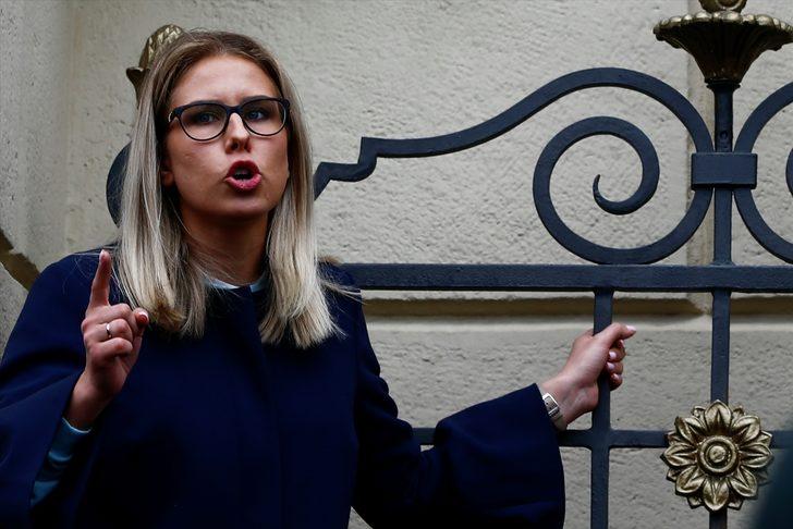 Moskova'da binlerce kişi sokağa indi G2