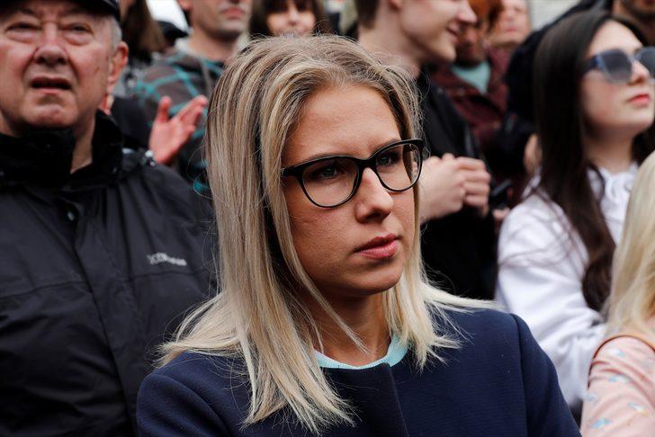 Moskova'da binlerce kişi sokağa indi G4