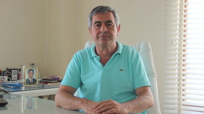 İYİ Parti Kayseri B&uuml;y&uuml;kşehir Belediye Meclis &Uuml;yesi ve Grup Başkan Vekili Kazım Y&uuml;cel: "Hemşehrilerimizin parasını kiralık ara&ccedil;lara m&uuml;sriflik yapmayın"