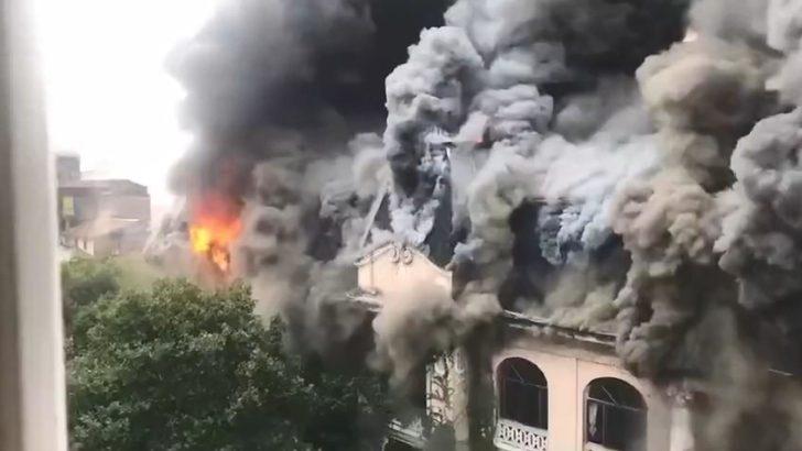 Çin'de 100 yıllık otel cayır cayır yandı! G1