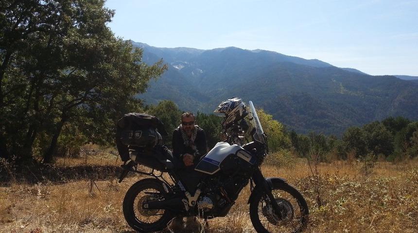 Motosikletle gideceği Balkanlarda Osmanlı&rsquo;nın izlerini s&uuml;recek