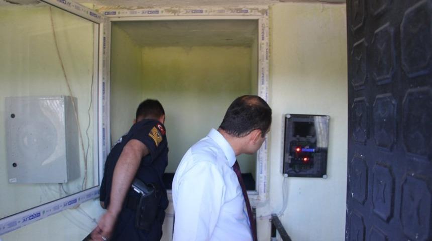 İ&ccedil;me suyu deposuna g&uuml;neş enerjili otomatik klorlama cihazı takıdı