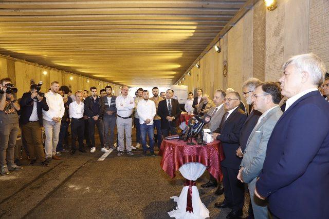 Başkan Büyükkılıç, Terminal Katlı Kavşağı’nın trafiğe açılışında dedikoduların değil yatırımların konuşulmasını istedi