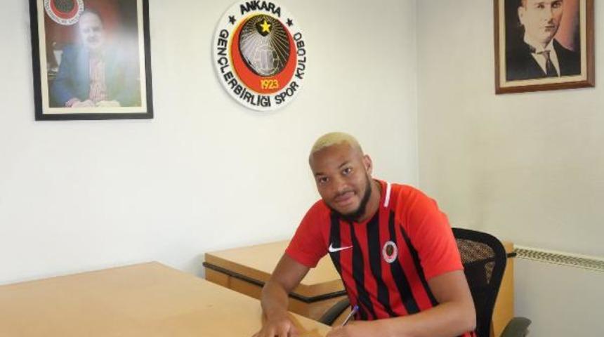 Pierre-Yves Polomat'tan Zeki &Ccedil;elik'e &ouml;vg&uuml;