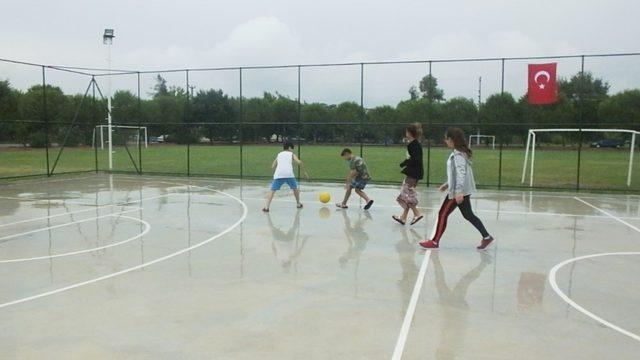 Kazada ölen gençlerin adları spor kompleksinde yaşayacak